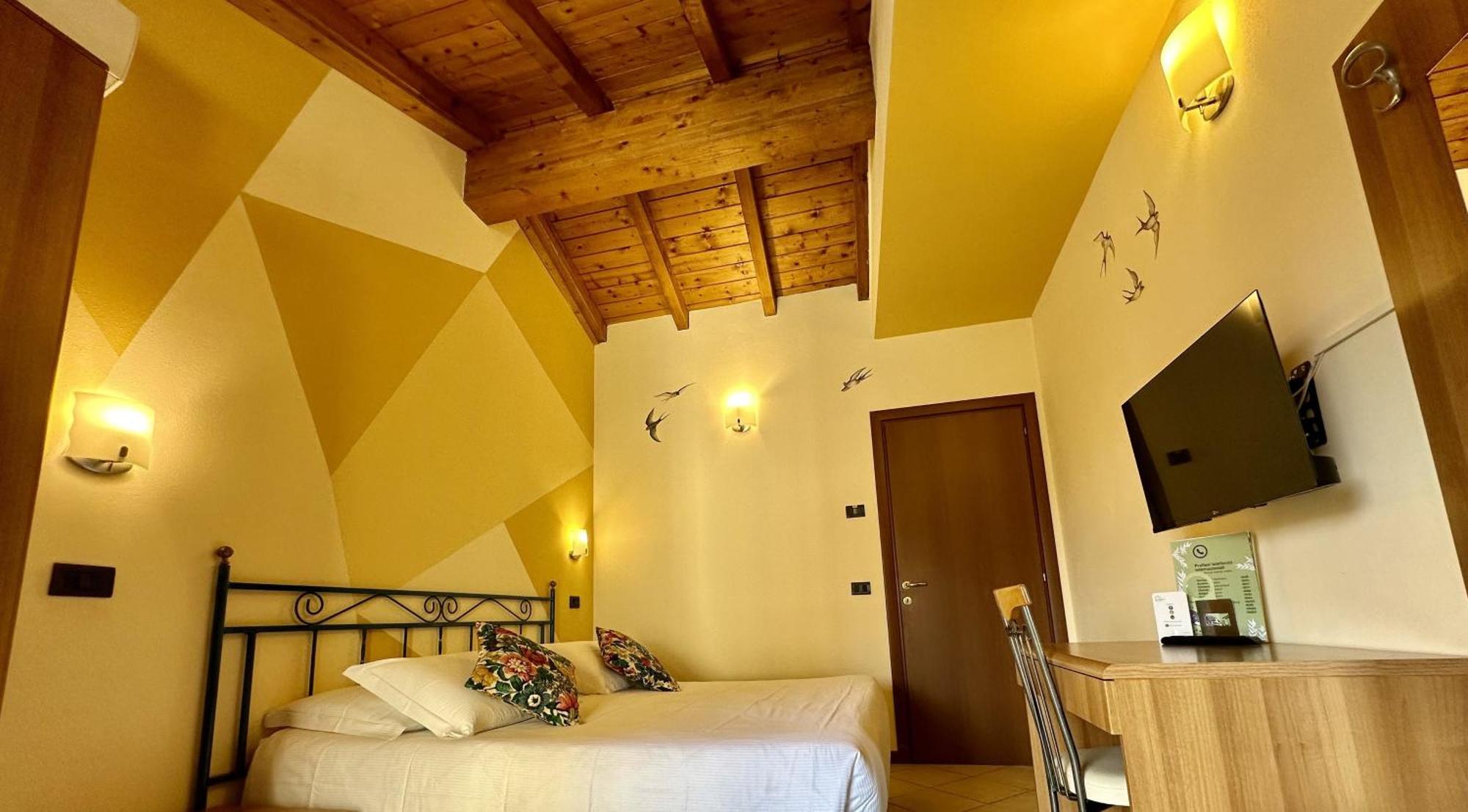 Dependance Pesce D'Oro Hotel Verbania Eksteriør billede