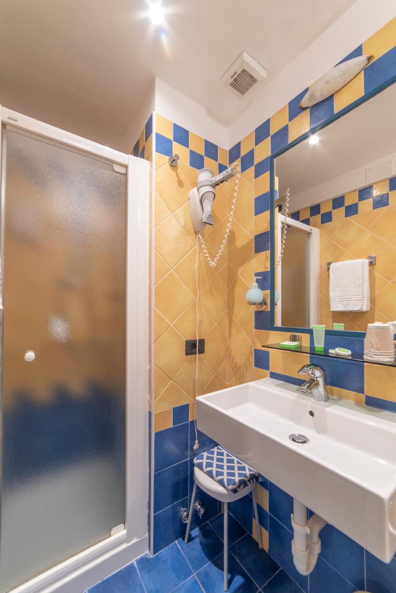 Dependance Pesce D'Oro Hotel Verbania Eksteriør billede